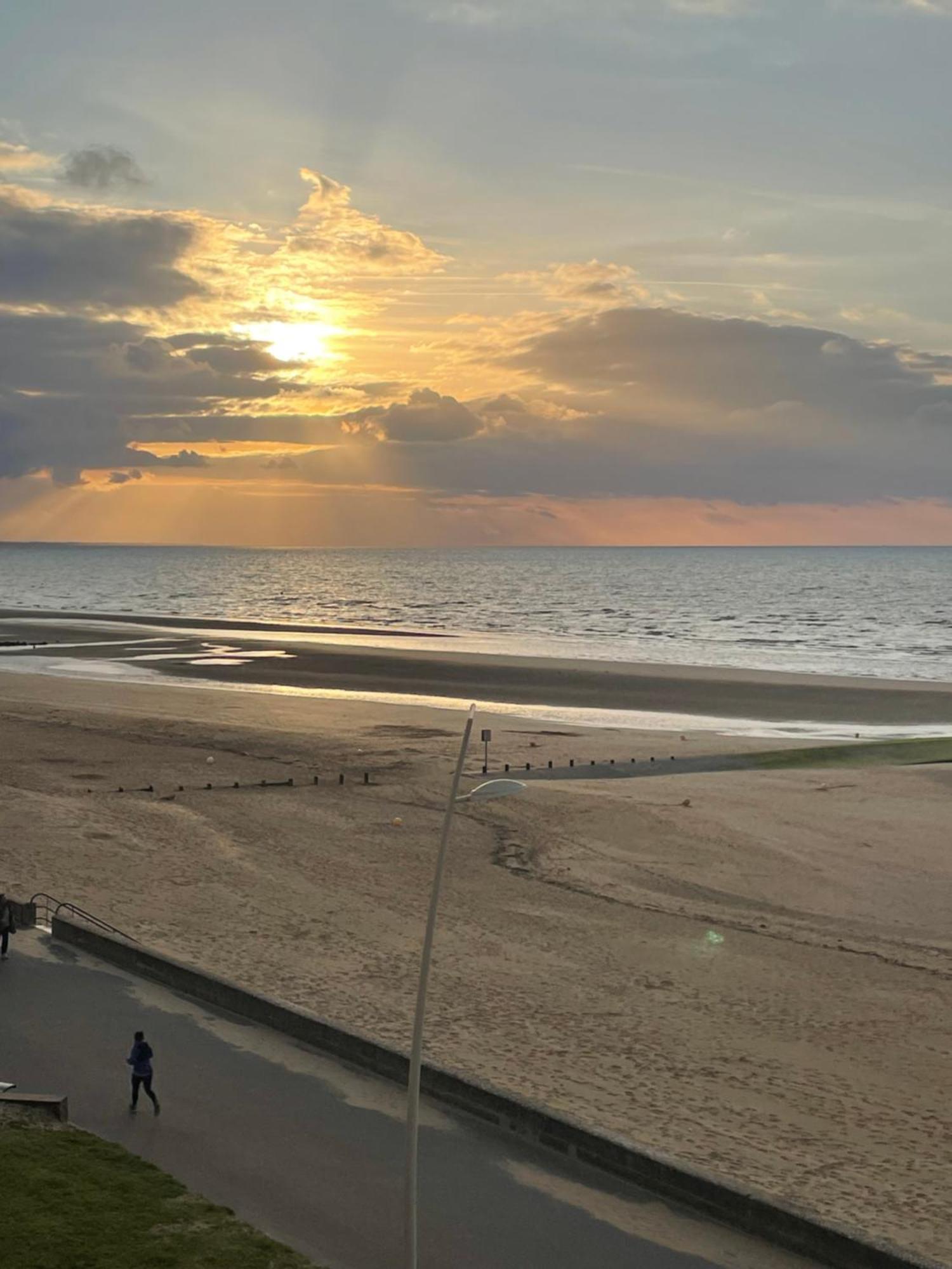 Appartement Vu Sur Mer Cabourg Extérieur photo